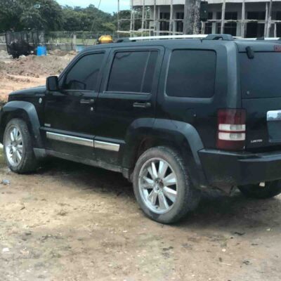 2010 BLACK JEEP LIBERTY